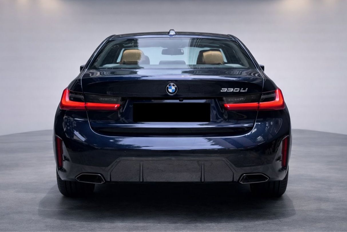 BMW 330Li M Sport
