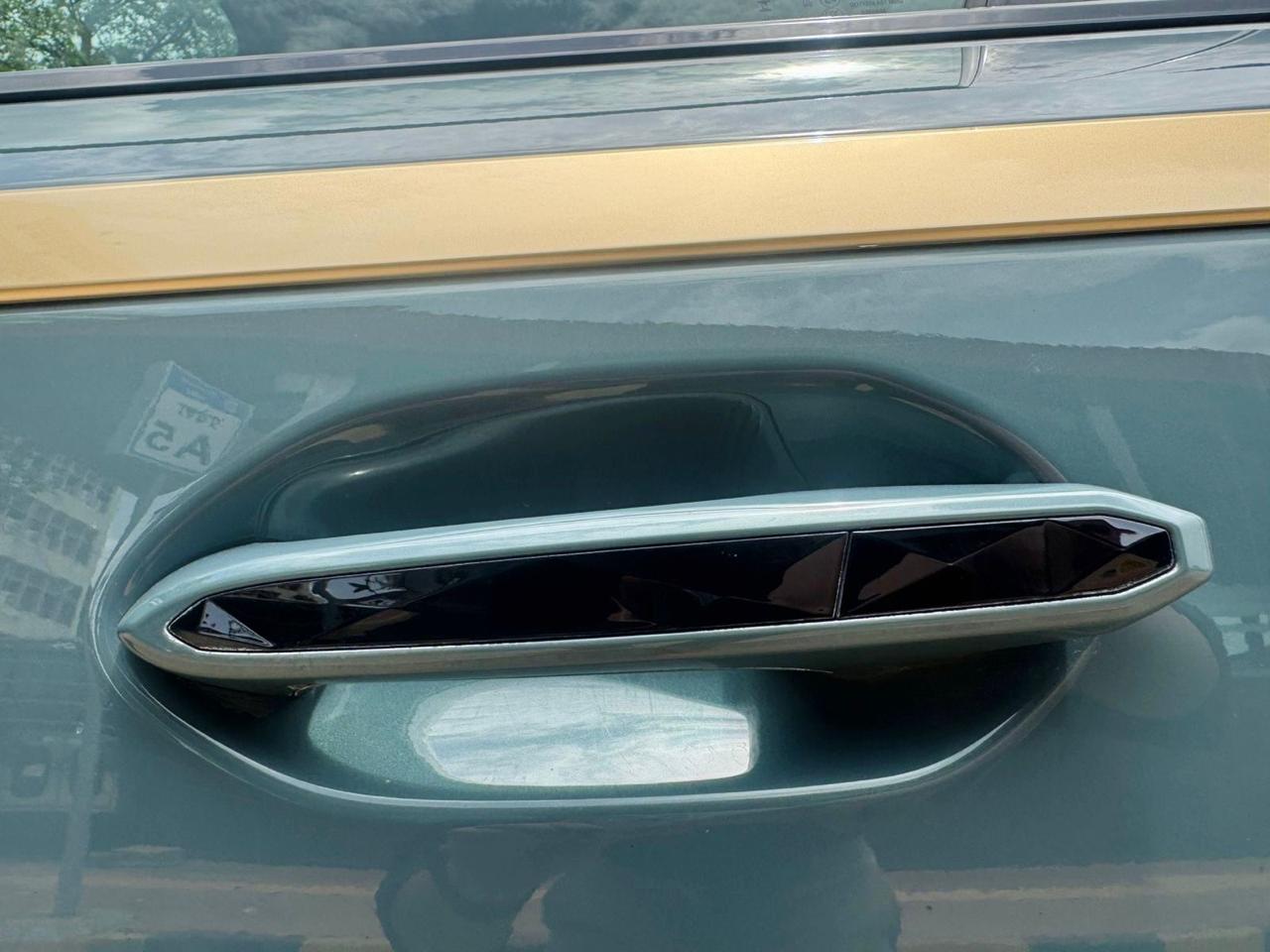 BMW XM Night Gold Edition