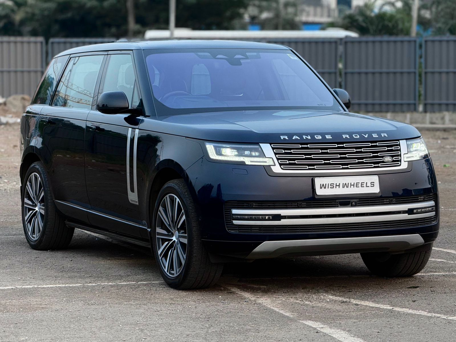 Range Rover Autobiography LWB