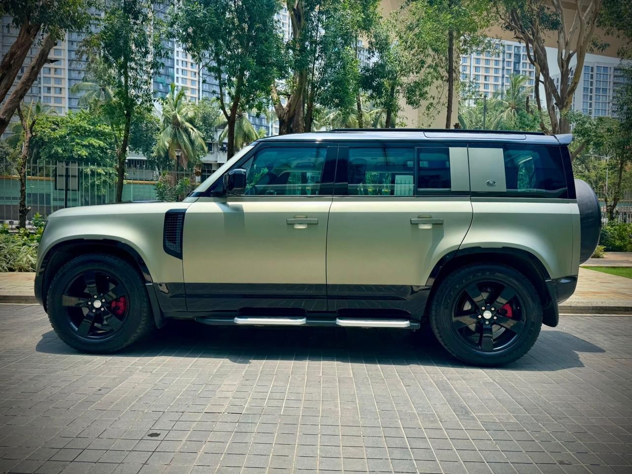 Land Rover Defender HSE 110