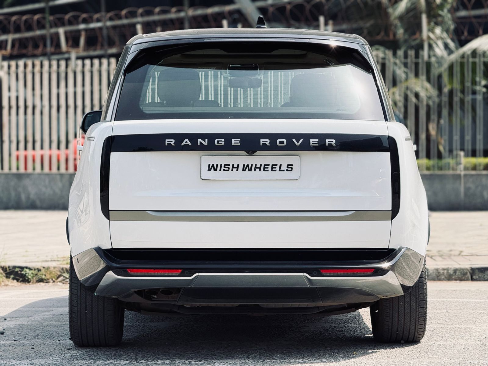 The Range Rover HSE LWB