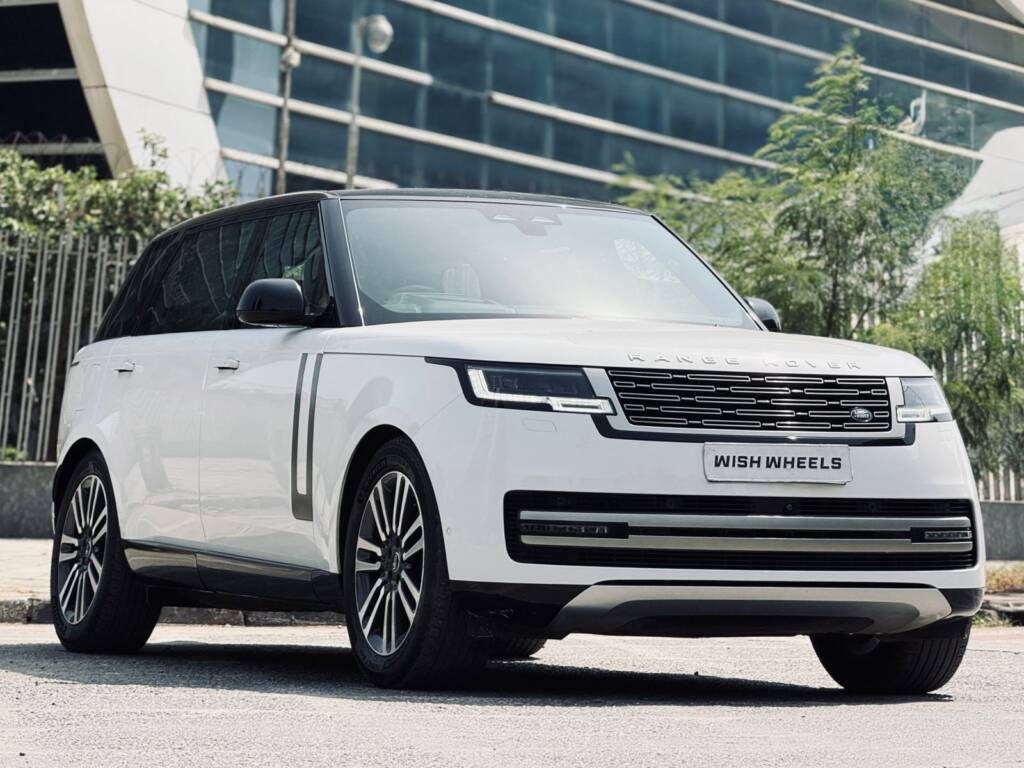 The Range Rover HSE LWB