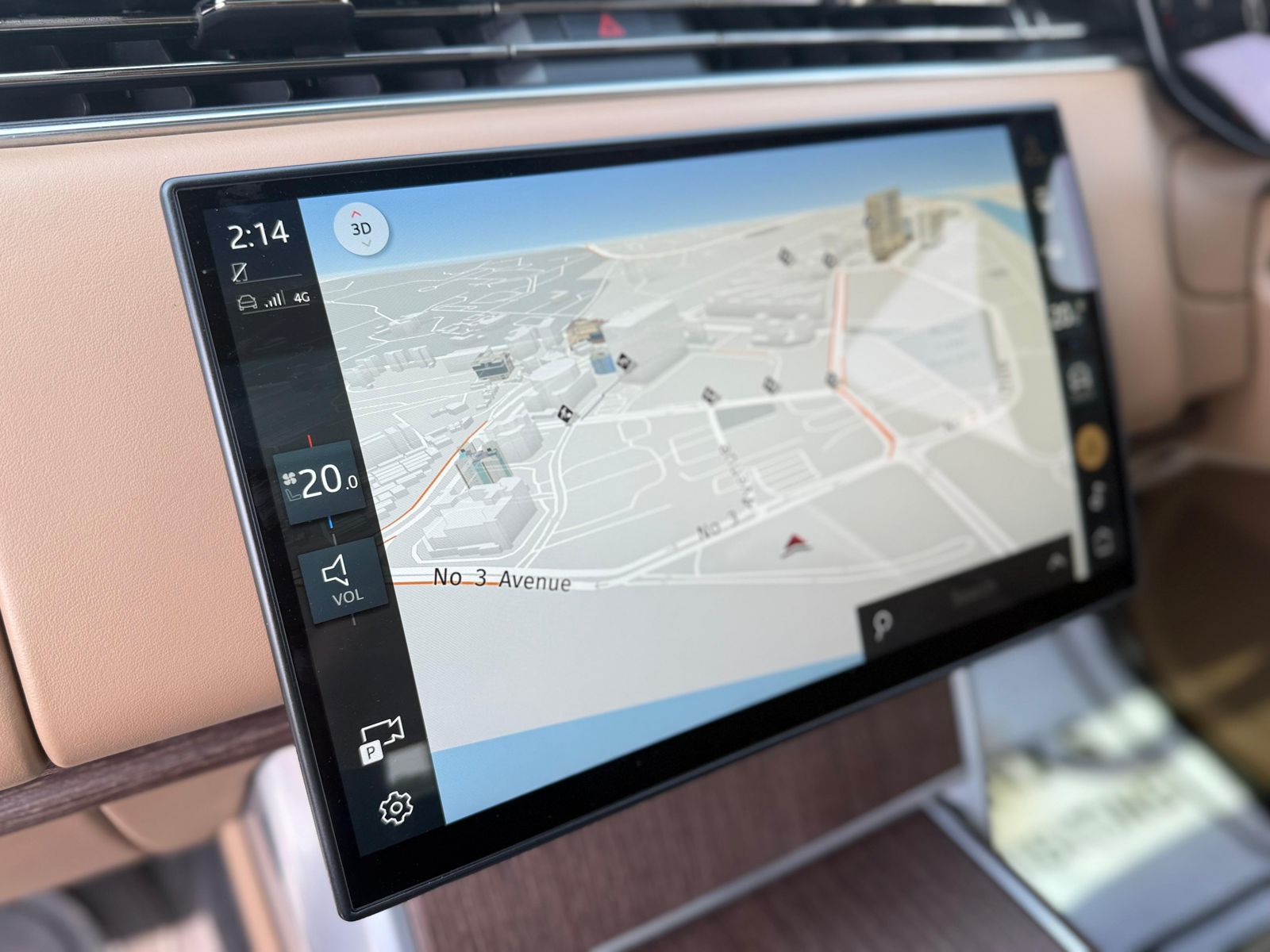 The Range Rover HSE LWB