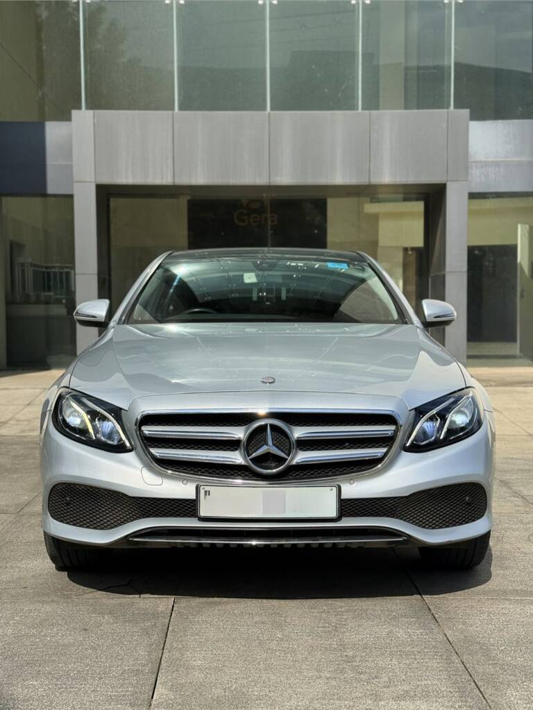 Mercedes Benz E200 LWB