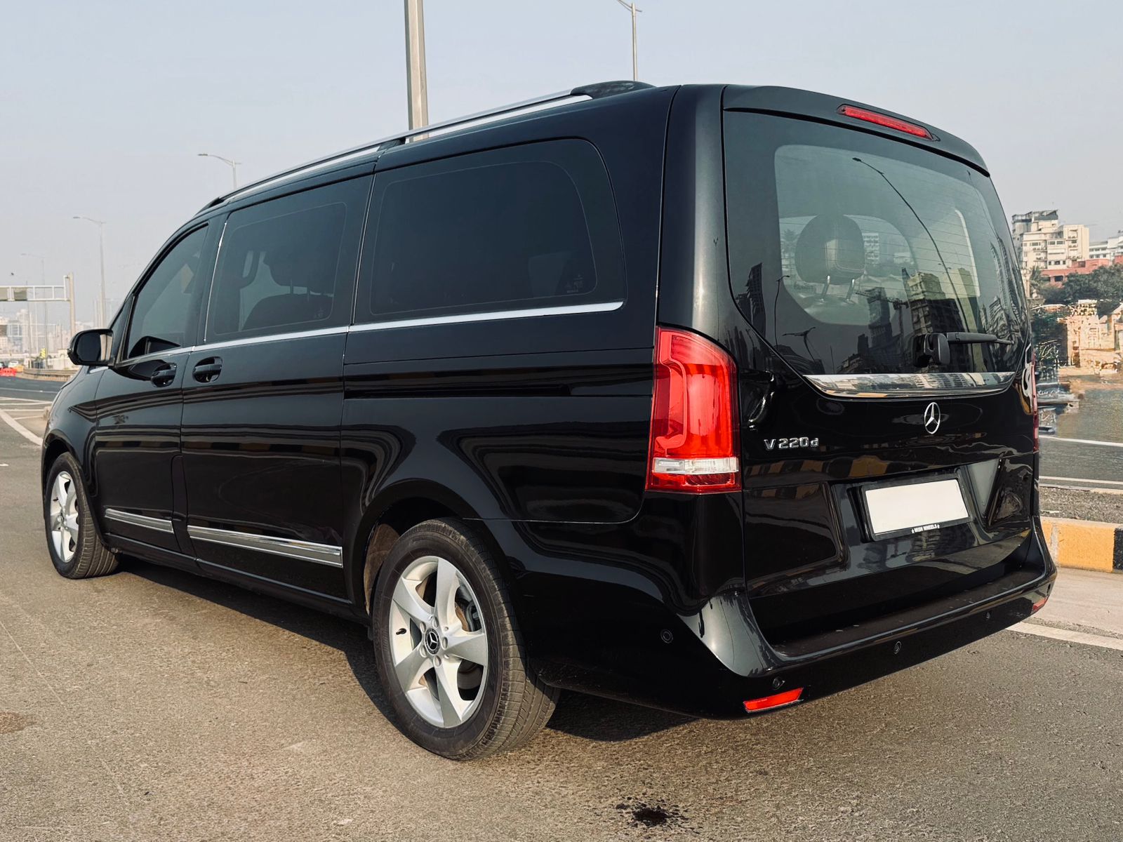 Mercedes Benz V Class 220D