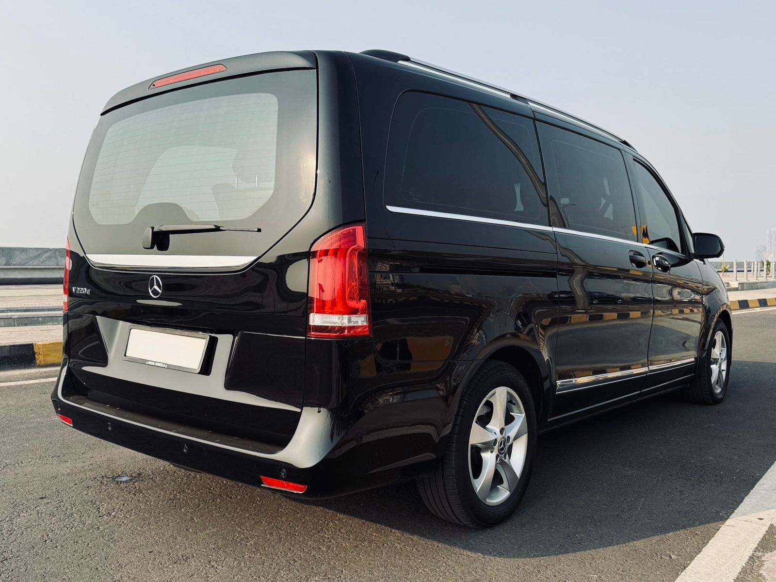 Mercedes Benz V Class 220D