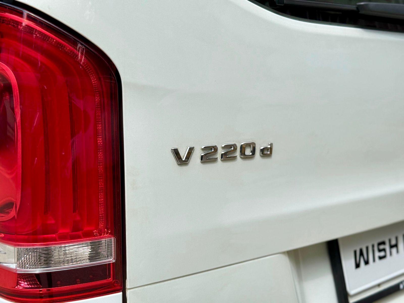 Mercedes Benz V 220d