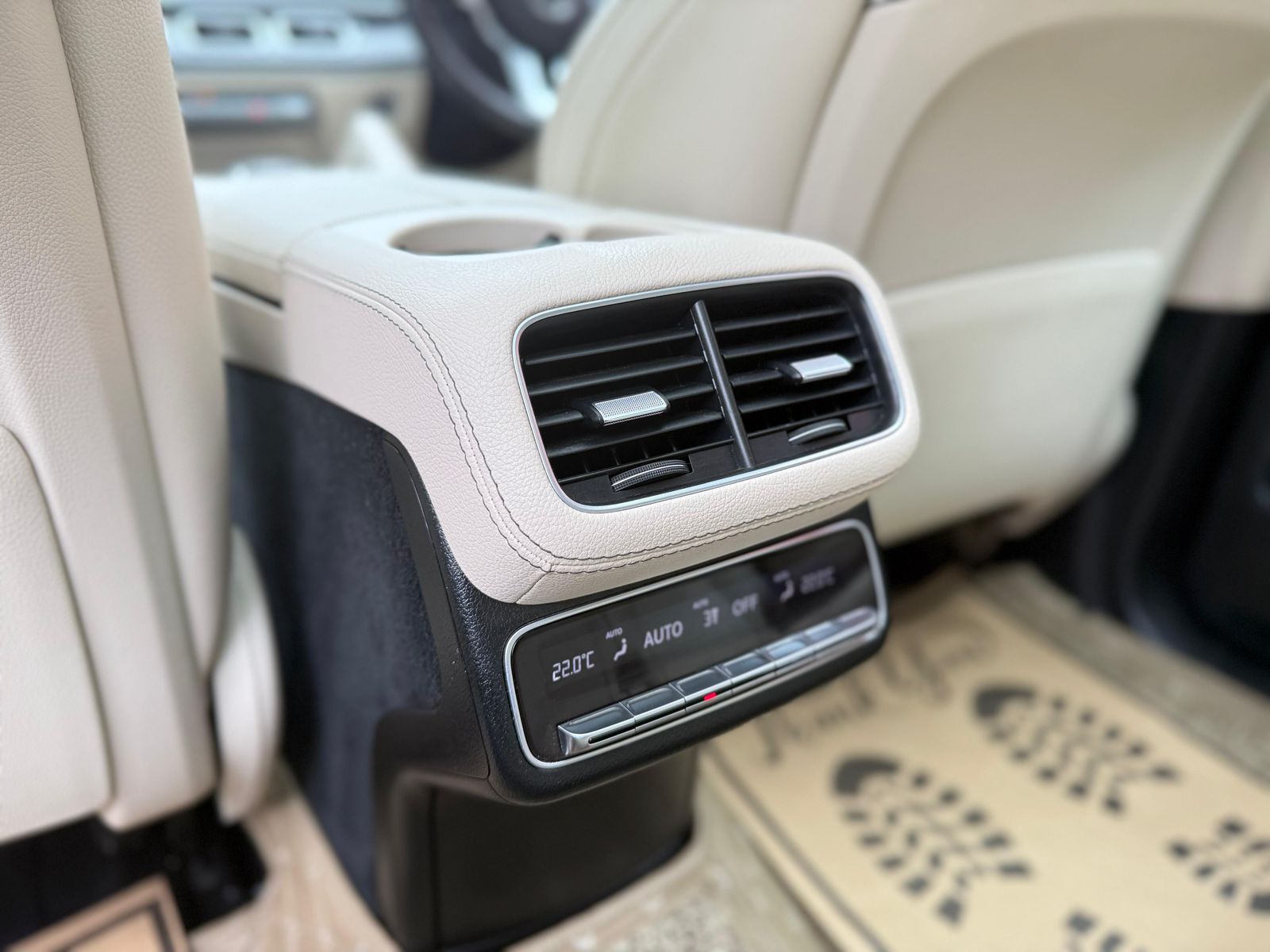 Mercedes Benz GLS 400d Maybach Line