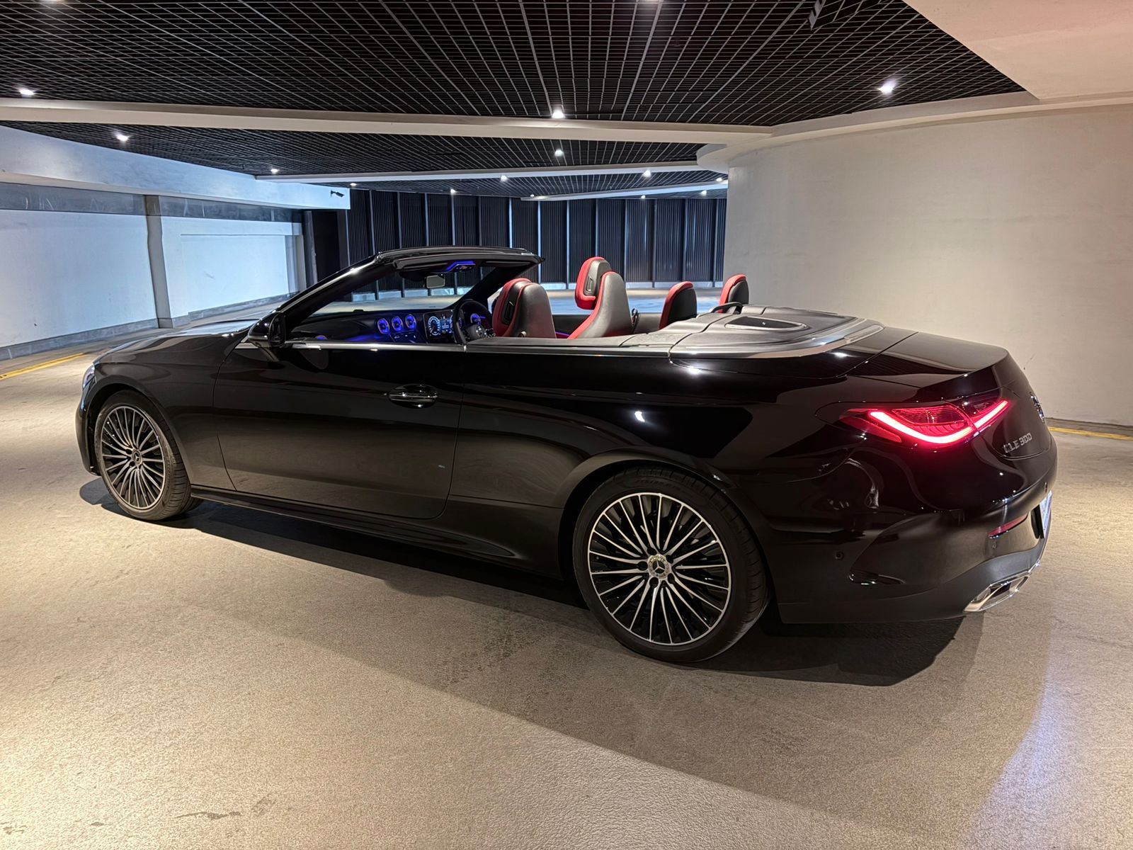 Mercedes-Benz CLE 300 Cabriolet AMG Line