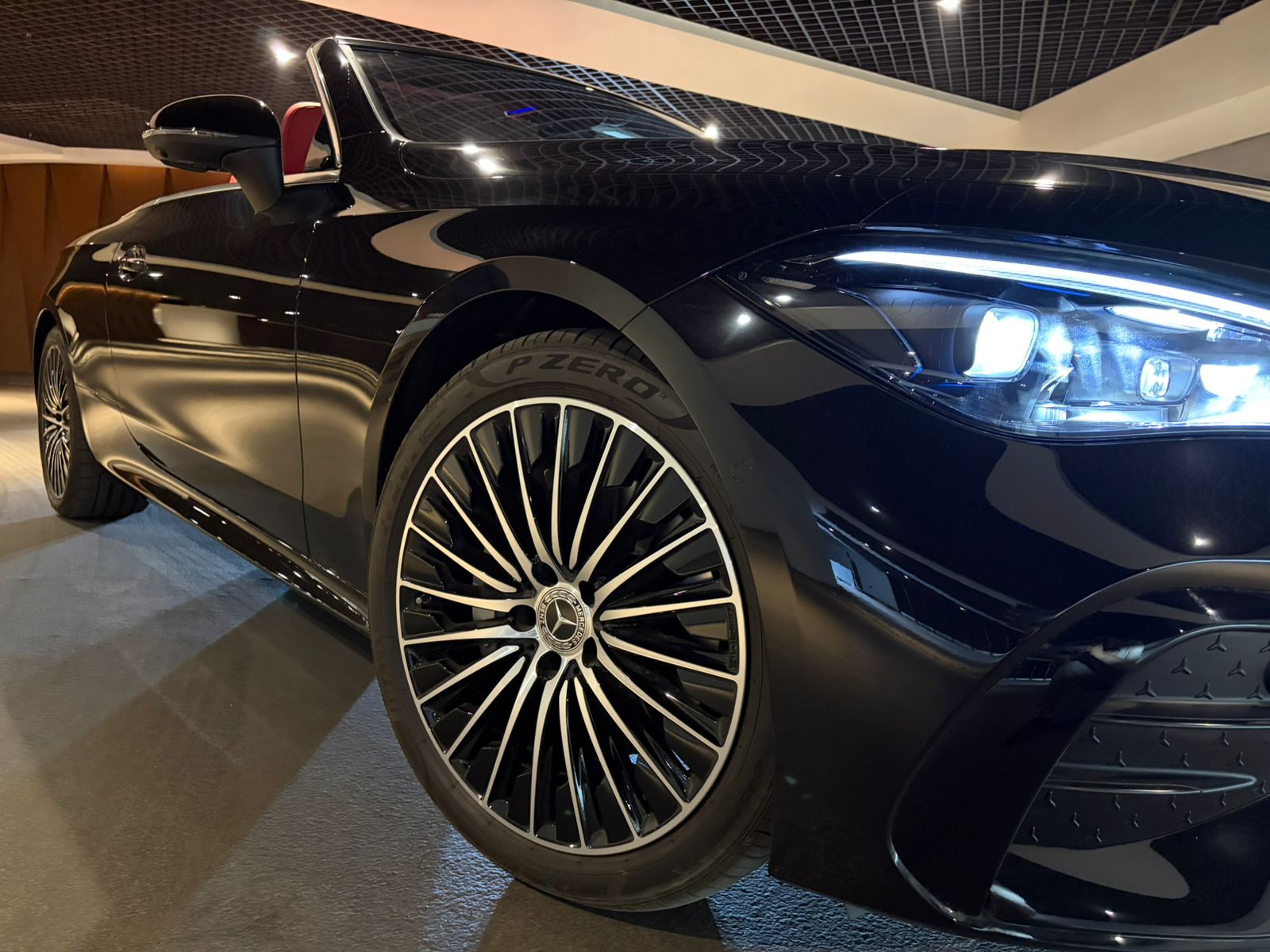 Mercedes-Benz CLE 300 Cabriolet AMG Line