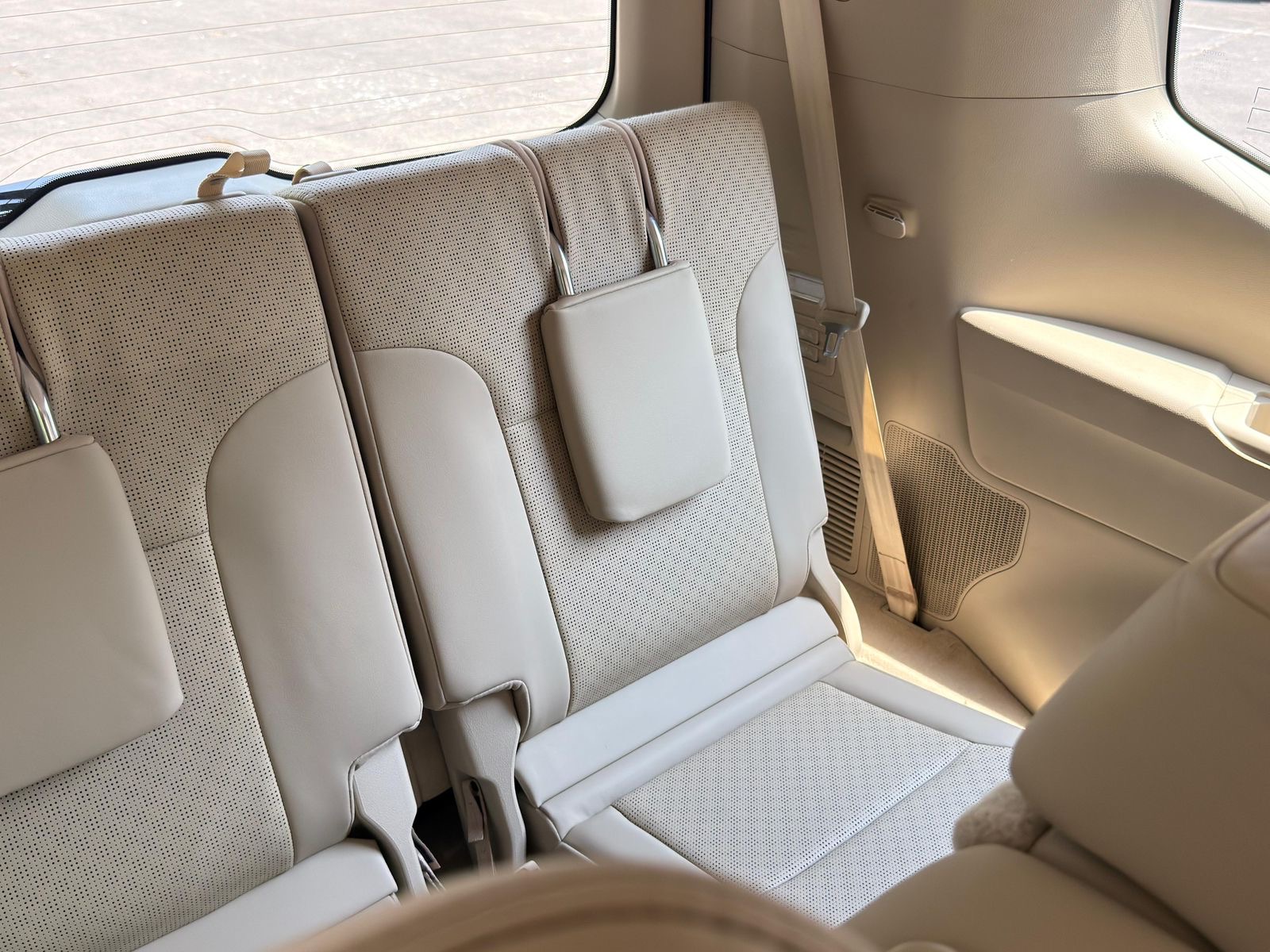 Toyota Land Cruiser Sahara Edition