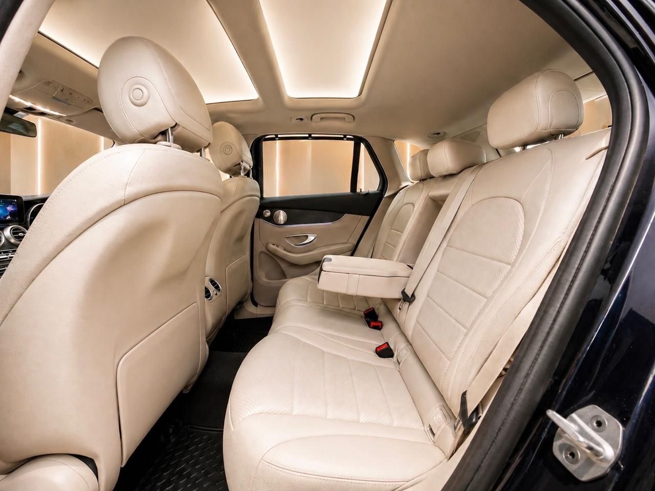 Mercedes Benz GLC 200 4MATIC