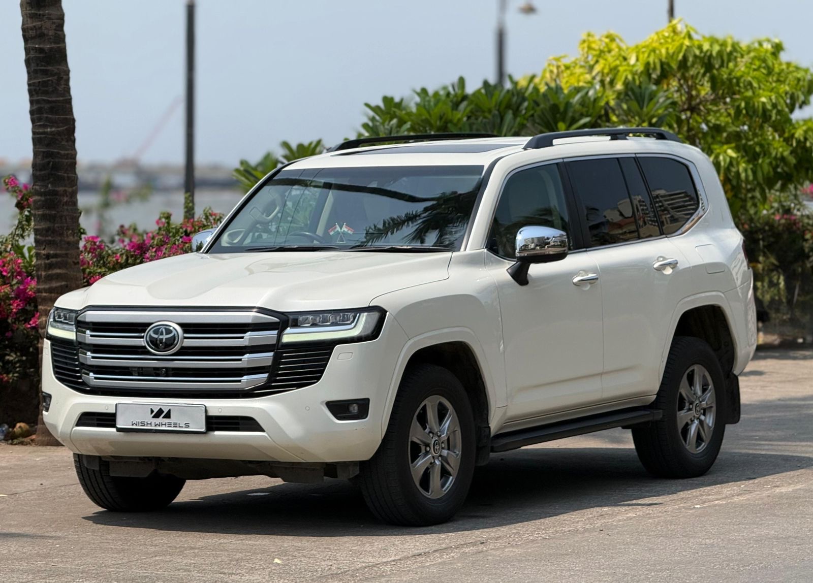 Toyota Land Cruiser Sahara Edition