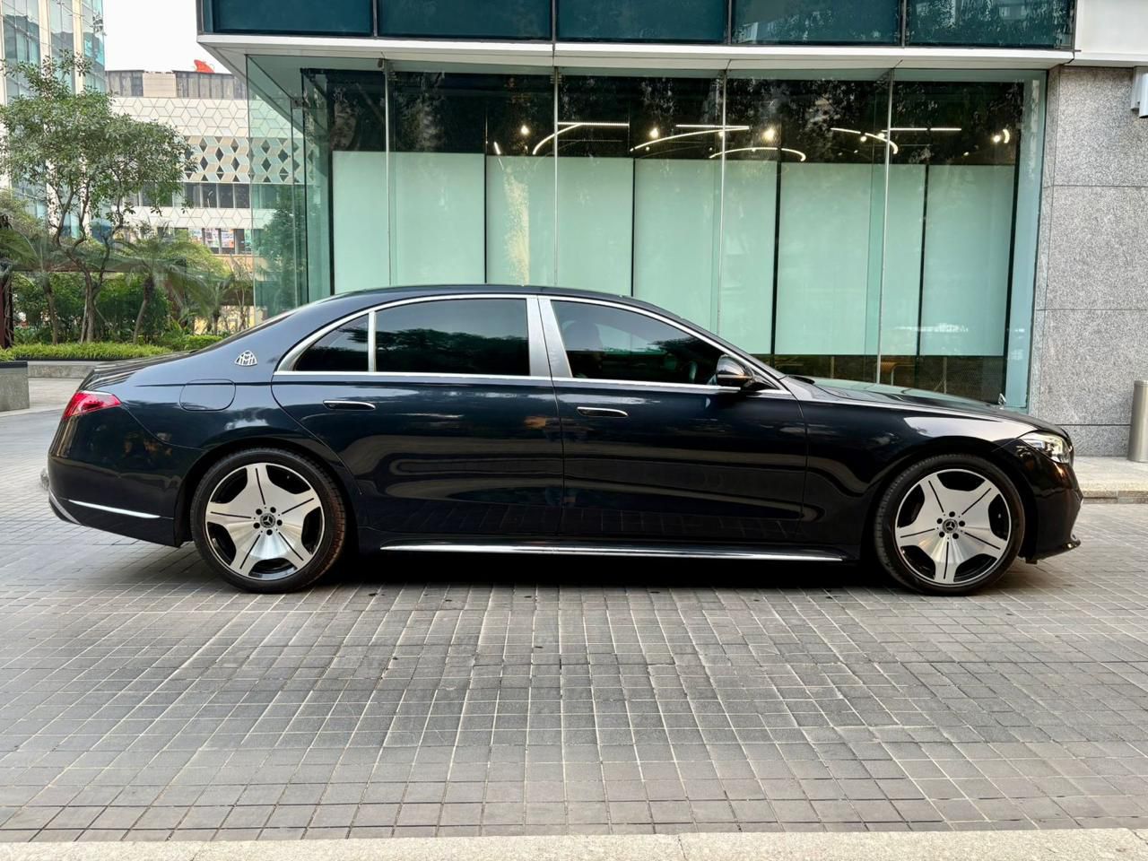 Mercedes Benz S class 450 Maybach Line