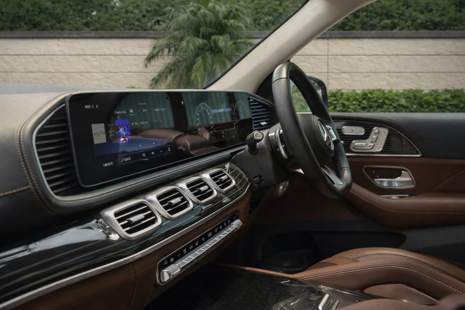 Mercedes Benz GLS 450d Maybach Line (7 seater)