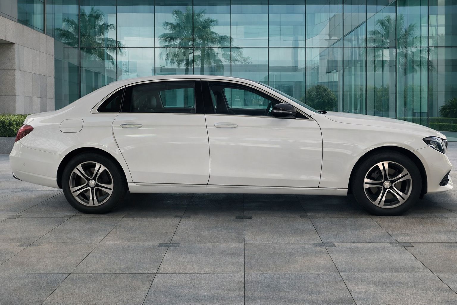 Mercedes Benz E Class E200 LWB