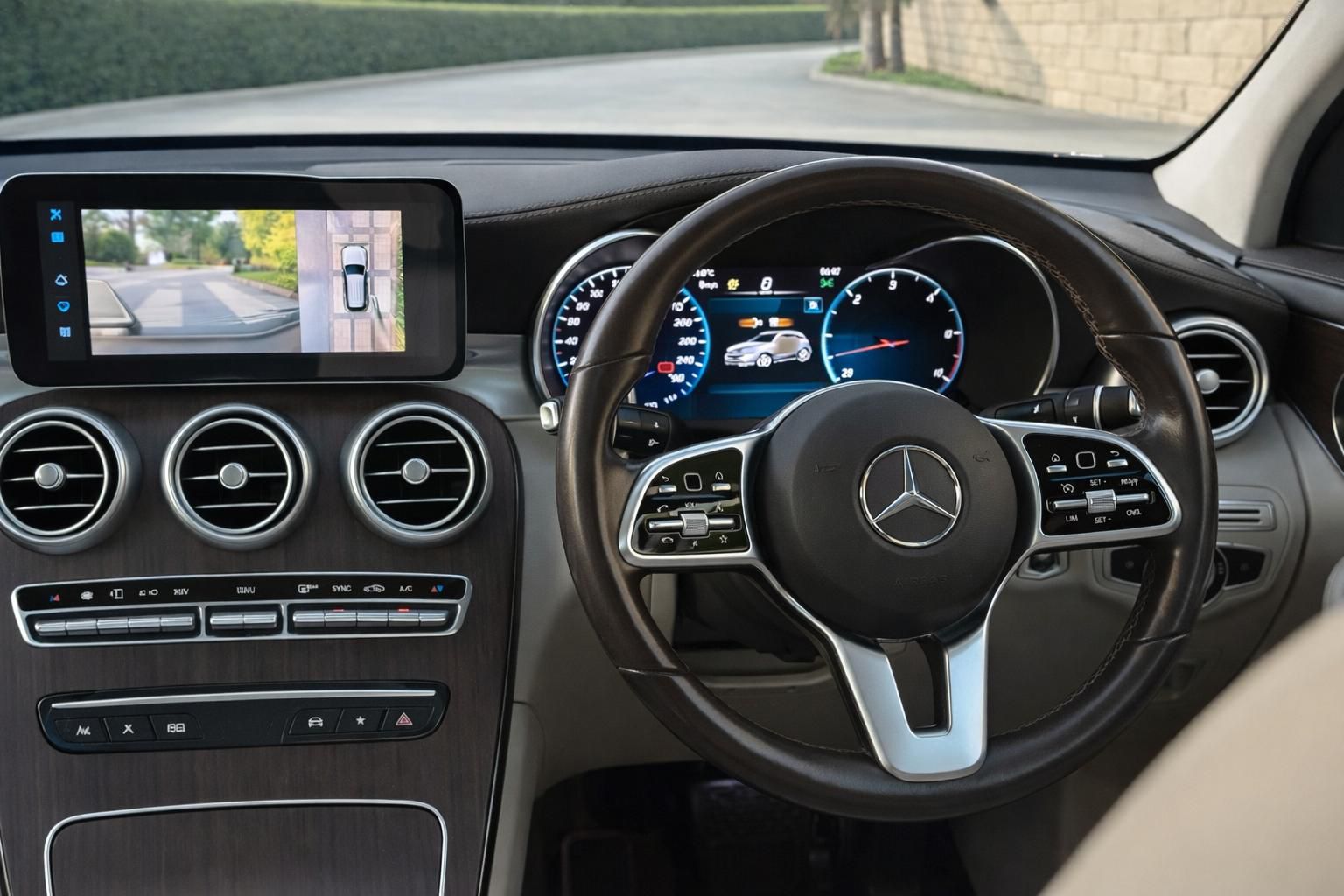 Mercedes Benz GLC 220D Progressive