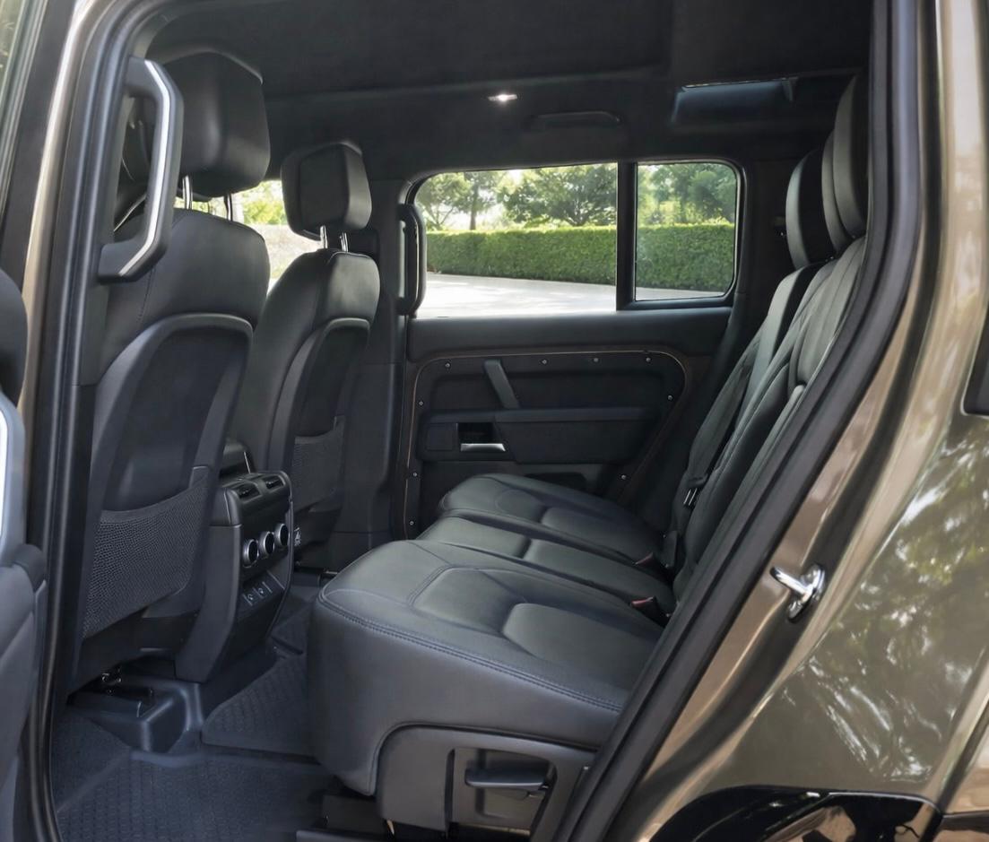 Land Rover Defender 110 HSE 2.0 L