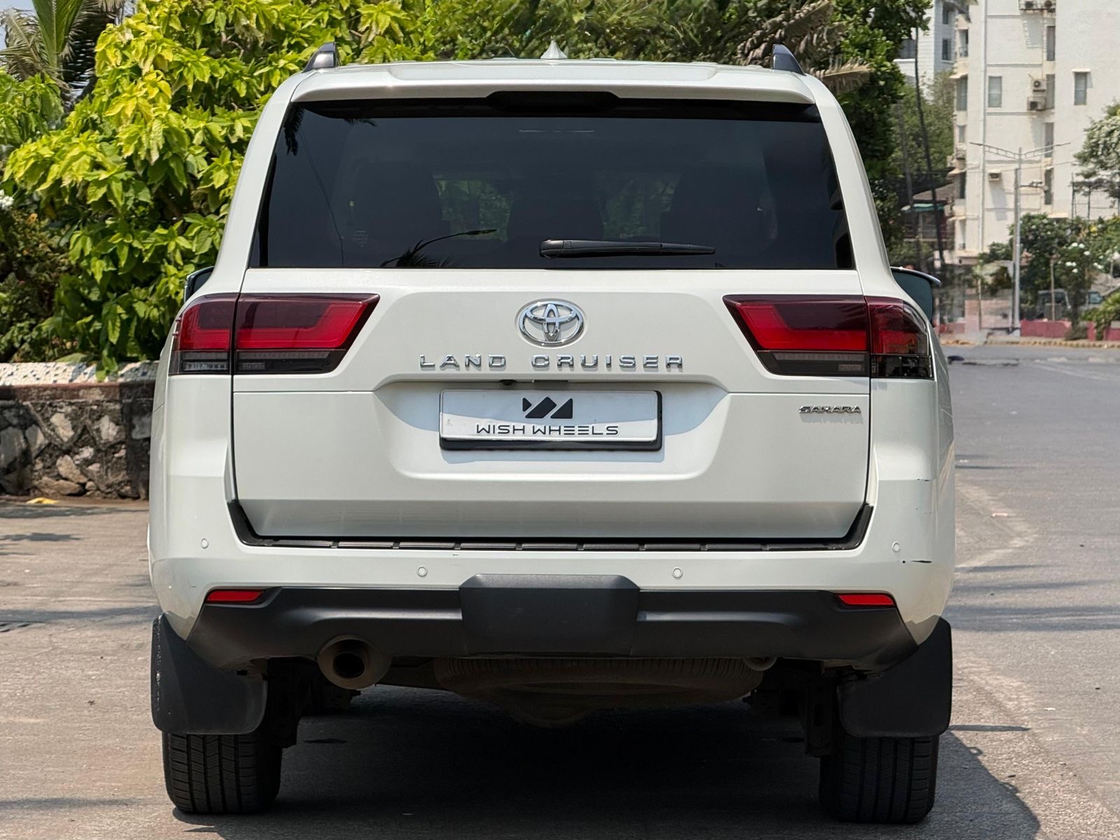 Toyota Land Cruiser Sahara Edition