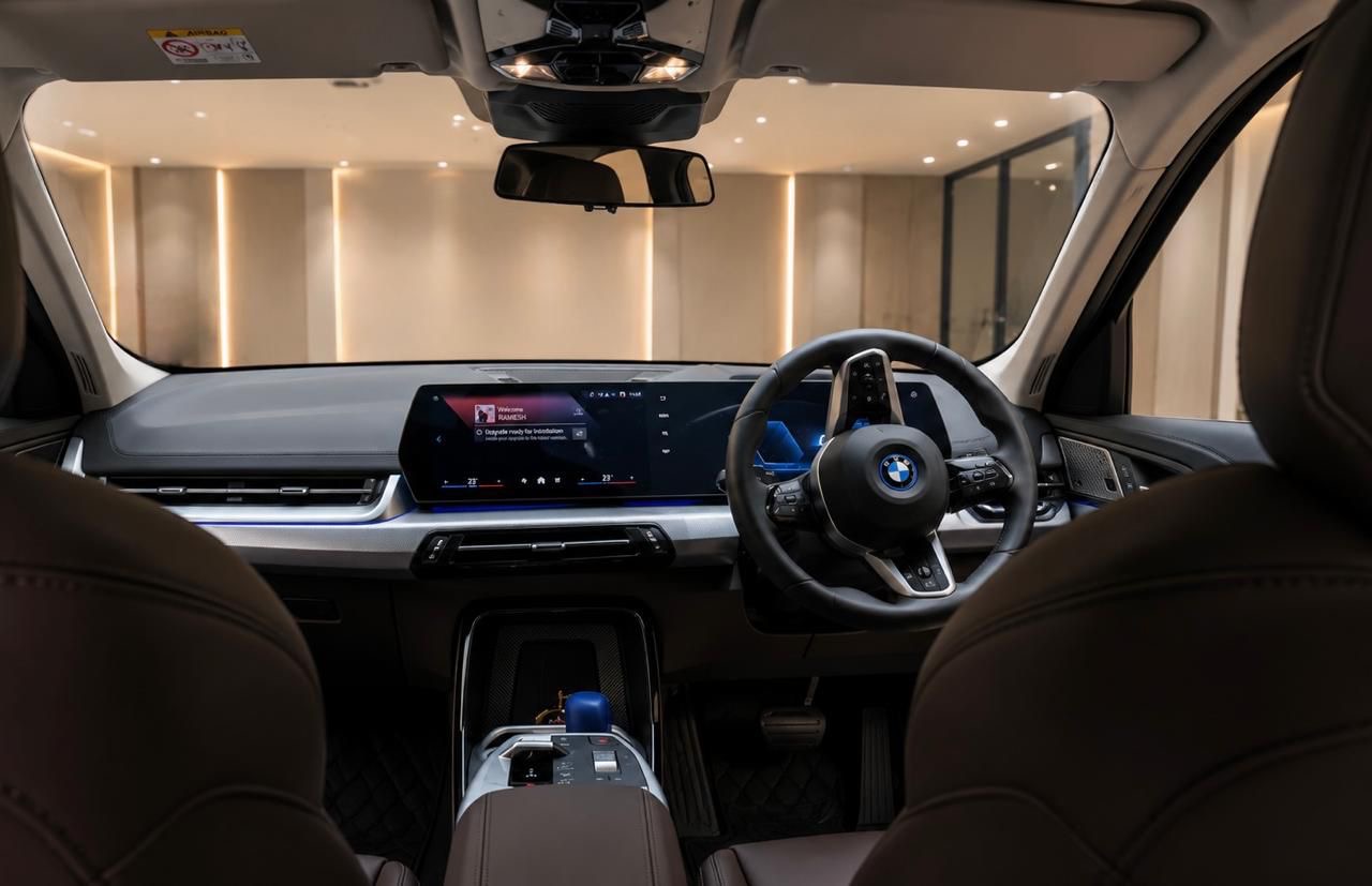 BMW iX1 edrive20L M Sport LWB