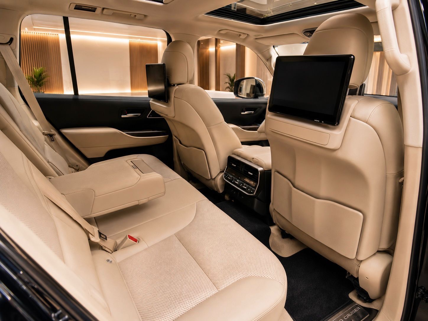 Toyota Land Cruiser LC300