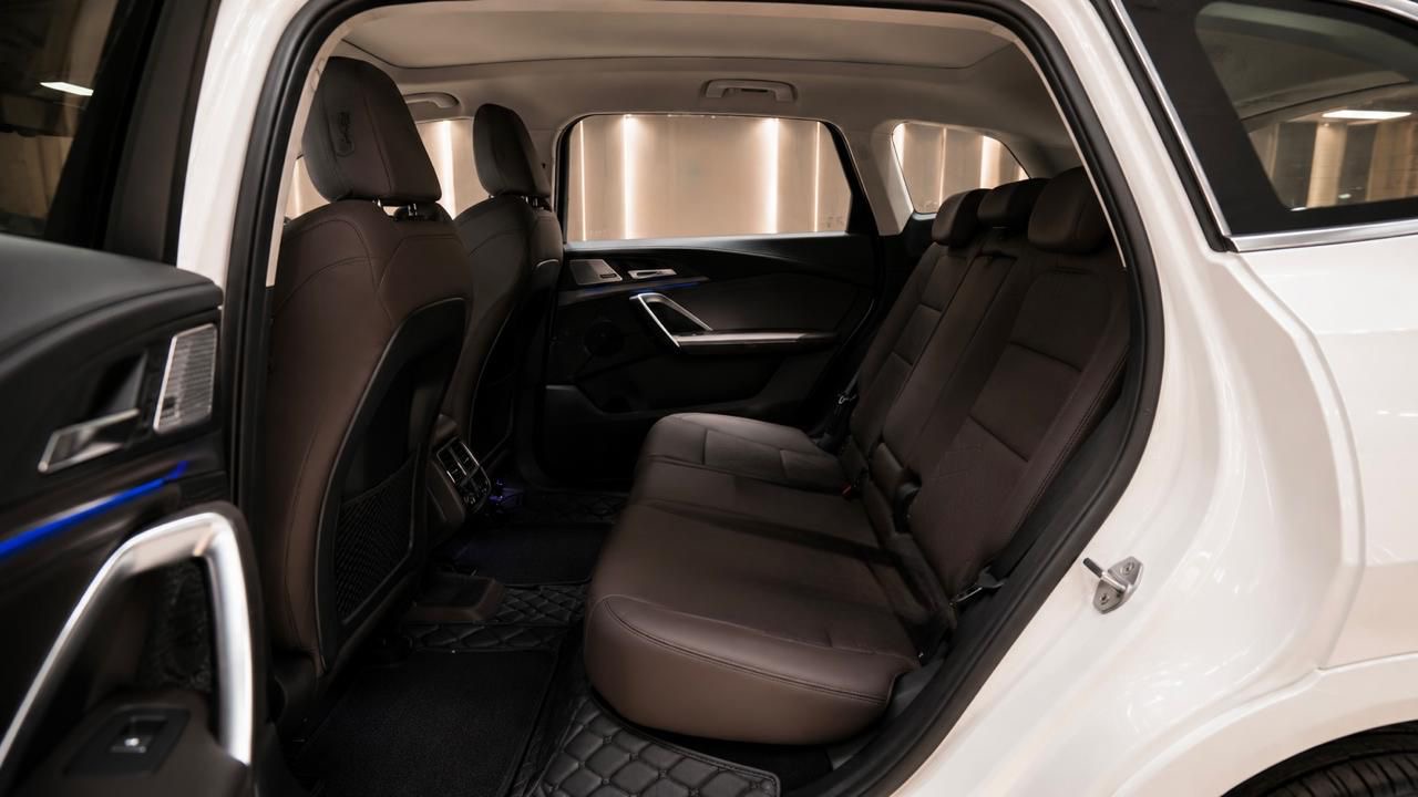 BMW iX1 edrive20L M Sport LWB