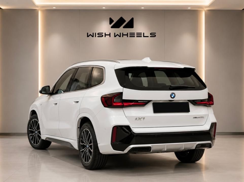 BMW iX1 edrive20L M Sport LWB